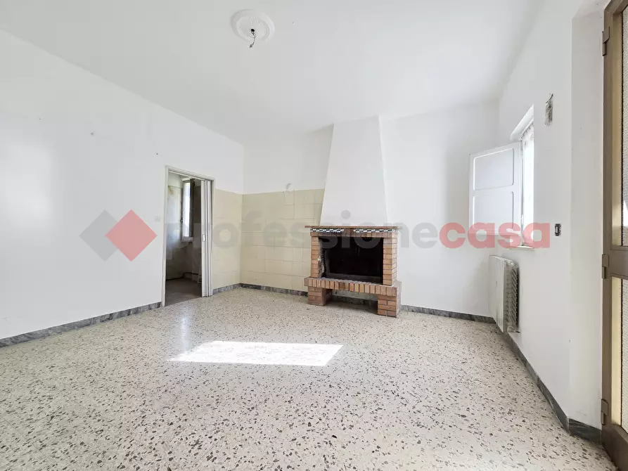 Immagine 5 di Appartamento in vendita  in Via degli Appennini, 11 a Rieti