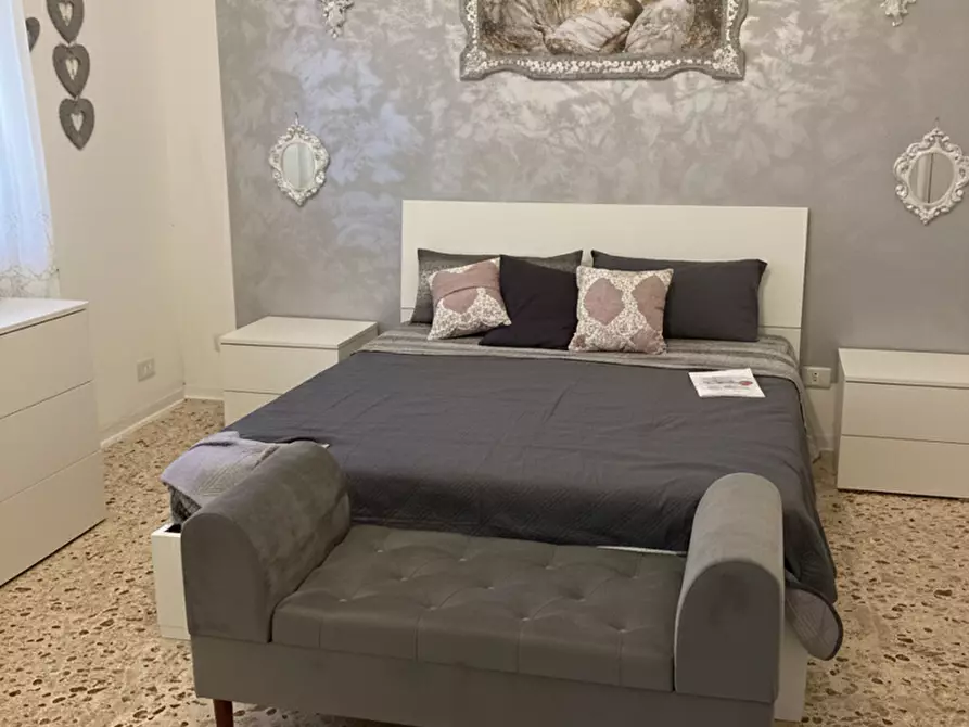 Immagine 12 di Palazzo in vendita  in Via Gandolfo, 23 a Termini Imerese