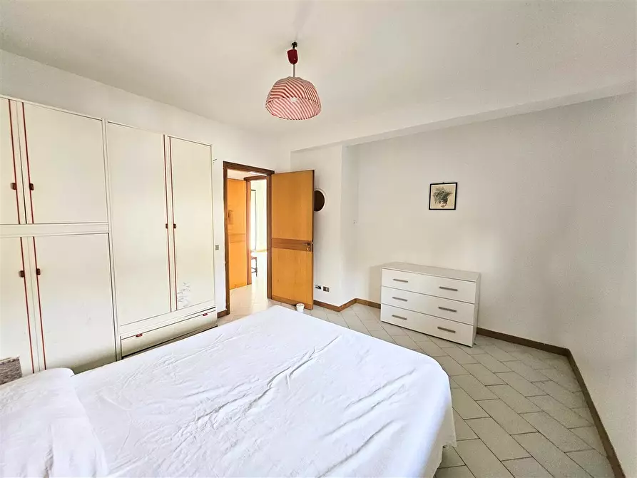 Immagine 14 di Appartamento in vendita  in Via RONCHI, 48 a Massa