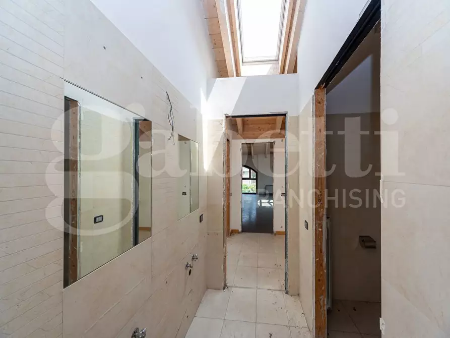 Immagine 8 di Ufficio in vendita  in Via Vezzani, 3 a Bernareggio