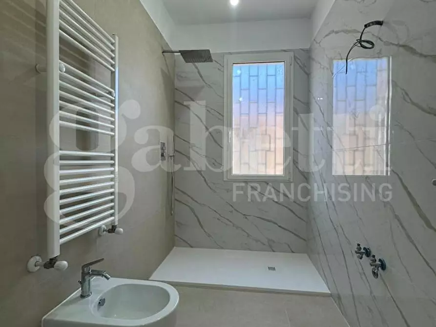 Immagine 14 di Villa in vendita  in Viale piave, 76 a Ardea