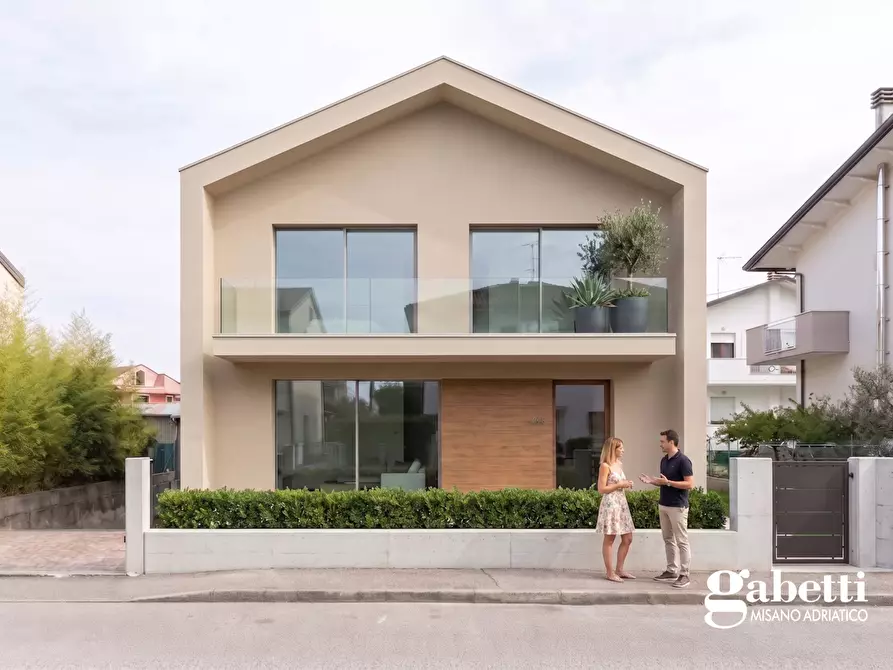 Immagine 1 di Casa indipendente in vendita  in Via XXV Aprile a Misano Adriatico