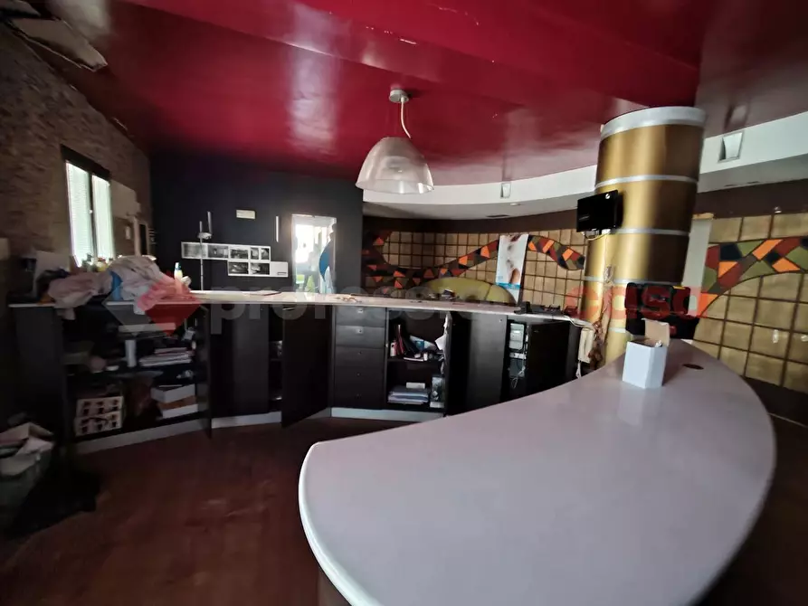 Immagine 3 di Attività commerciale in vendita  in Via alessandro specchi, 2 a Siracusa