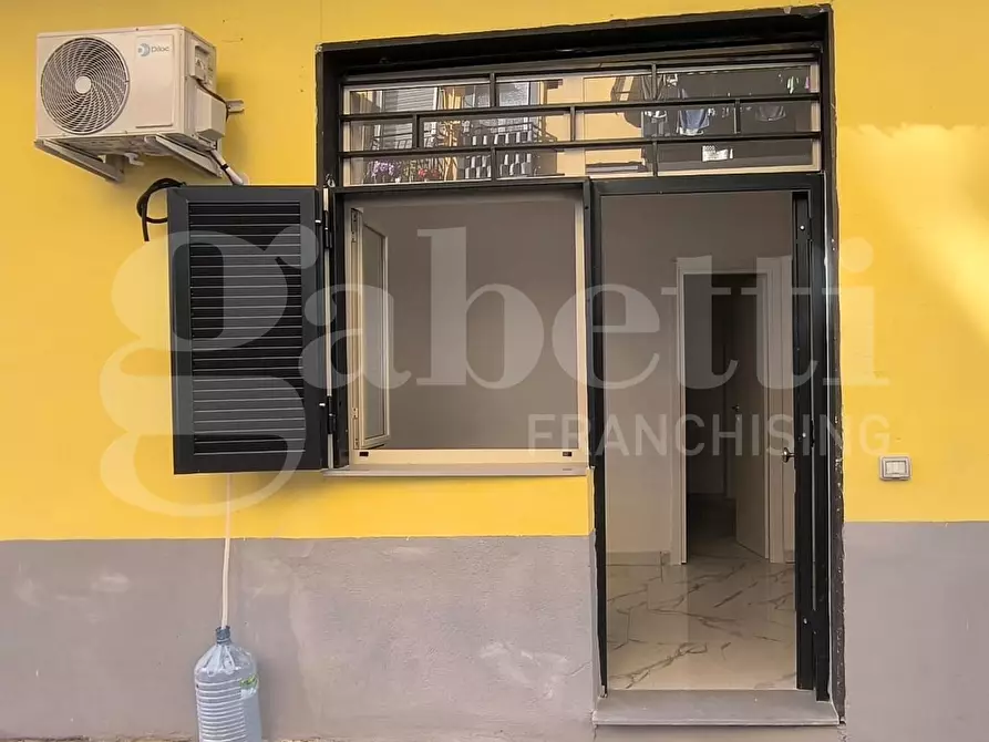 Immagine 2 di Appartamento in affitto  in Via Pietro Giannone a Napoli