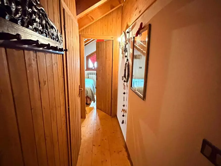 Immagine 22 di Appartamento in vendita  in Via ROMA, 42 B a Ponte Di Legno