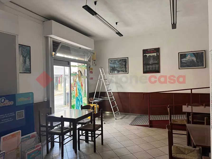 Immagine 5 di Negozio in affitto  in Via GIACOMO PUCCINI, 49/51 a Calenzano