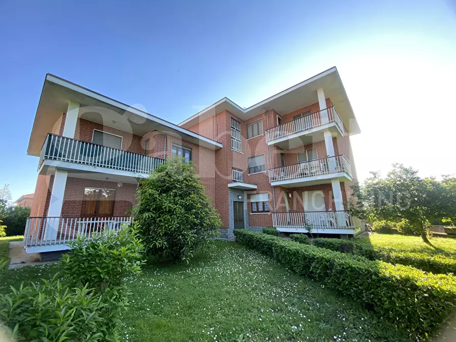 Immagine 1 di Appartamento in vendita  in Via Alessandro Manzoni, 5 a Santena