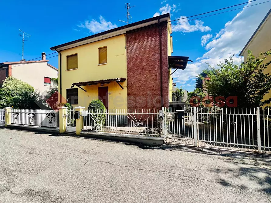 Immagine 2 di Casa bifamiliare in vendita  in Via verdi, 11/13 a Scandiano