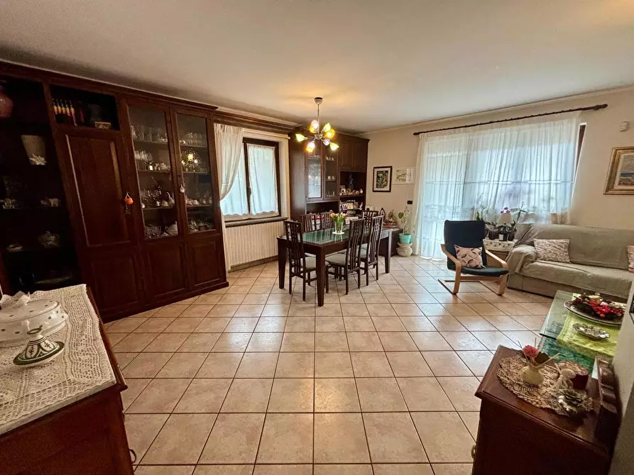 Immagine 2 di Appartamento in vendita  in Via Domenico Berti a Orbassano