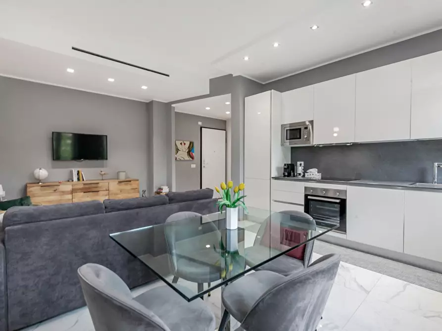 Immagine 4 di Appartamento in vendita  in Via Garian a Milano