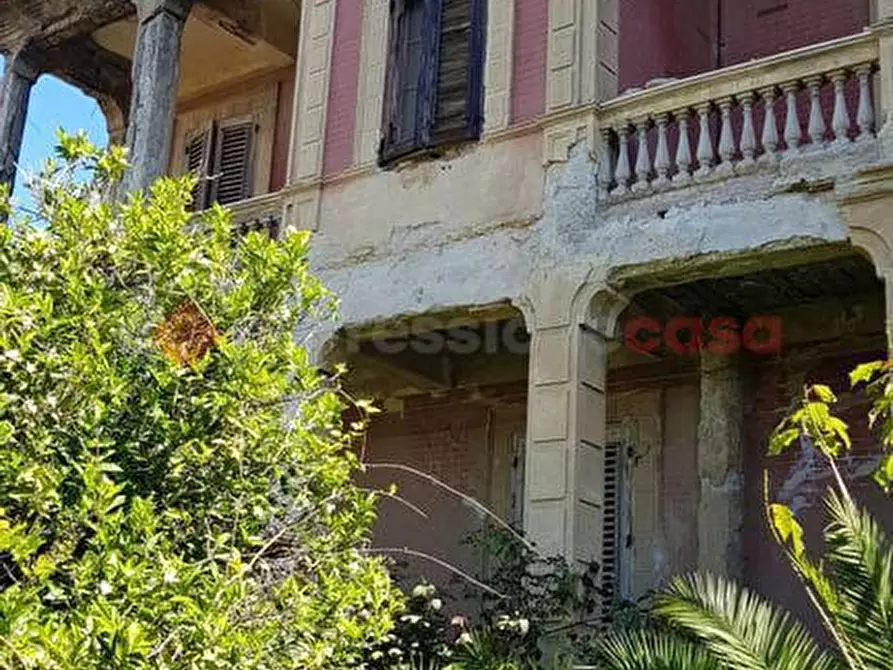 Immagine 3 di Villa in vendita  in Via Ribergo, snc a Reggio Di Calabria