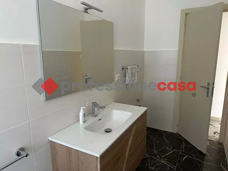 Immagine 9 di Appartamento in vendita  in Via Nizzeti a Aci Castello