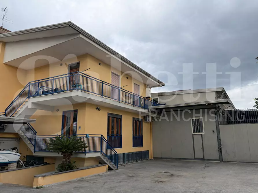 Immagine 1 di Capannone industriale in vendita  in Via clanio a Orta Di Atella