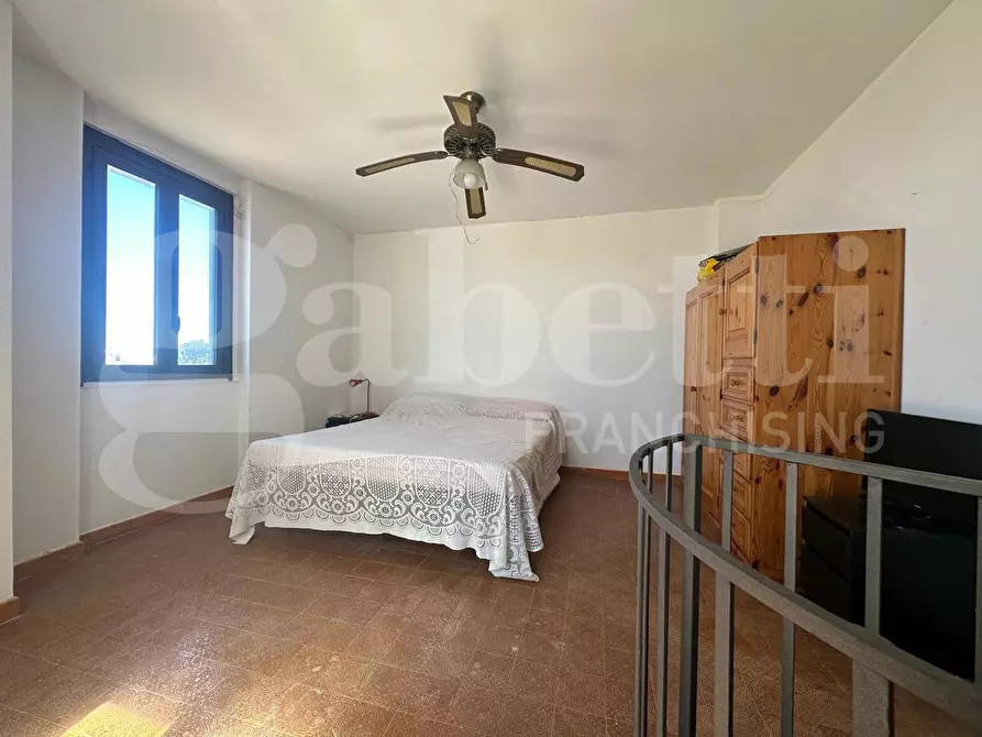 Immagine 29 di Casa trifamiliare in vendita  in Via lungomare tor san lorenzo, 57 a Ardea