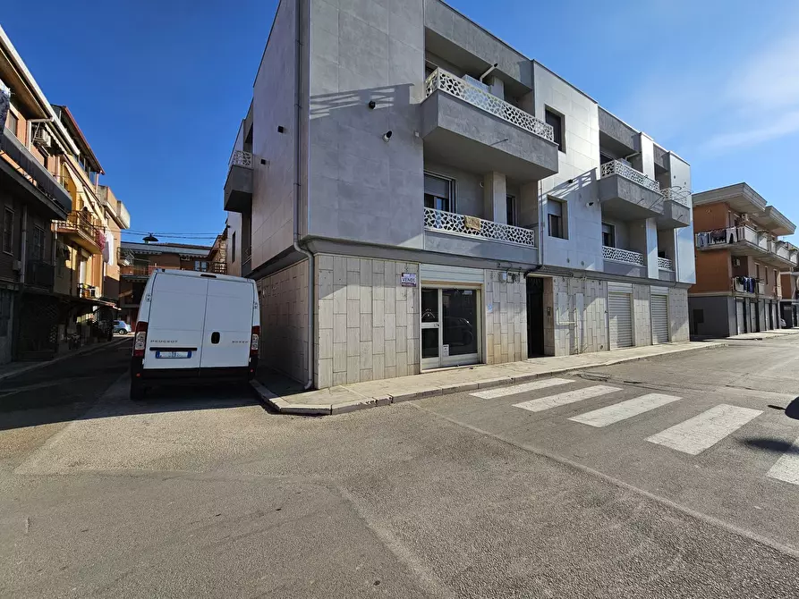 Immagine 4 di Negozio in vendita  in Via Cesare Terranova a San Severo
