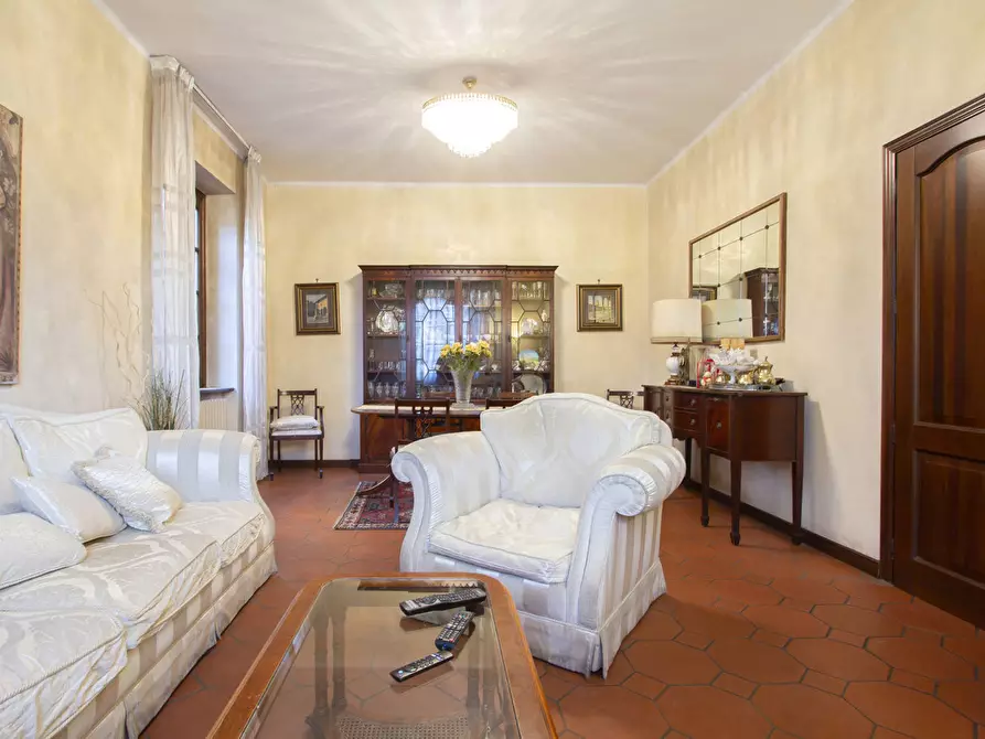 Immagine 5 di Villa in vendita  in Viale de Gasperi, 21 a Treviglio