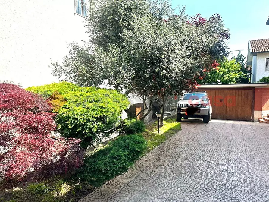 Immagine 8 di Appartamento in vendita  in Via cavour, 8 a Locate Di Triulzi