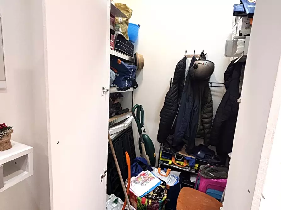 Immagine 6 di Appartamento in affitto  in Via Santa Maria Della Neve a Napoli