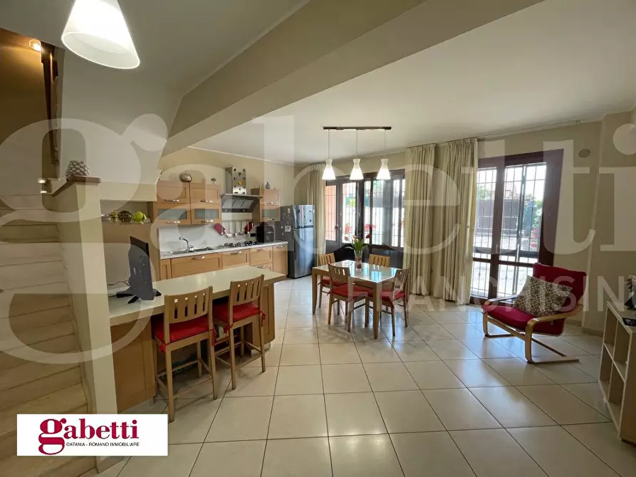 Immagine 12 di Villa in vendita  in Via Madonna dell'Indirizzo, 62 a Trecastagni
