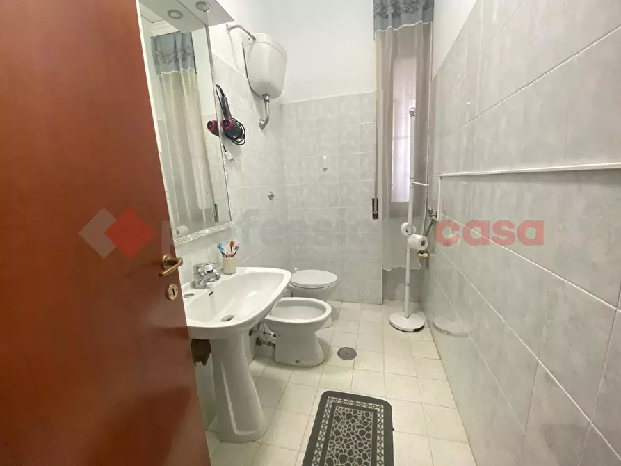 Immagine 18 di Appartamento in vendita  in Via Como, SNC a Mondragone