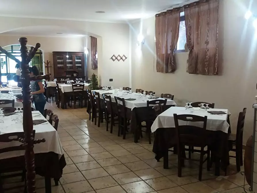 Immagine 11 di Negozio in vendita  in Via Della Fonte, snc a Fontechiari