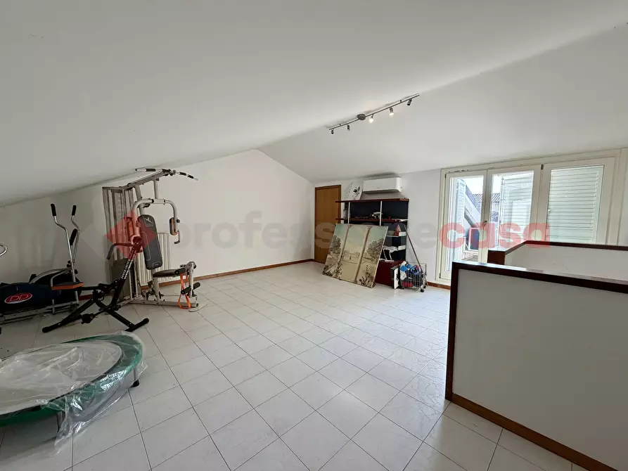 Immagine 26 di Terratetto in vendita  in Via dei Ciclamini a Capraia E Limite