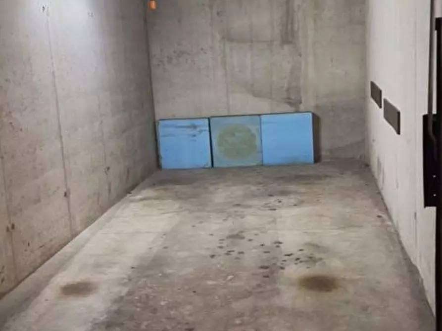 Immagine 11 di Box auto in affitto  in Via ViganÃ², 8 a Milano