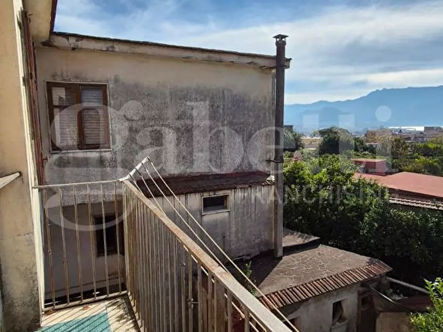 Immagine 46 di Palazzo in vendita  in Via L. Giordano, 38 a Boscotrecase