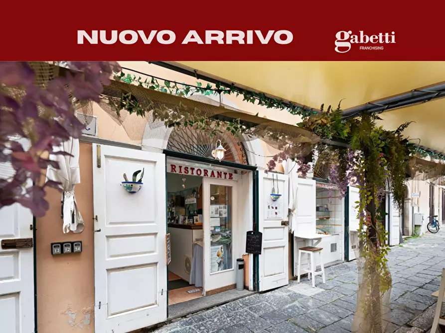 Immagine 1 di Negozio in vendita  in Via Duomo, 15 a Gaeta