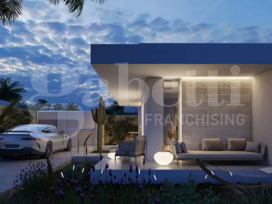 Immagine 11 di Casa bifamiliare in vendita  in Via Andrea Gusmai a Trani