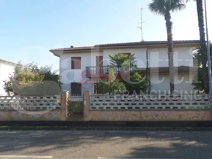 Immagine 28 di Casa bifamiliare in vendita  in Via Cilea, 8 a Bondeno