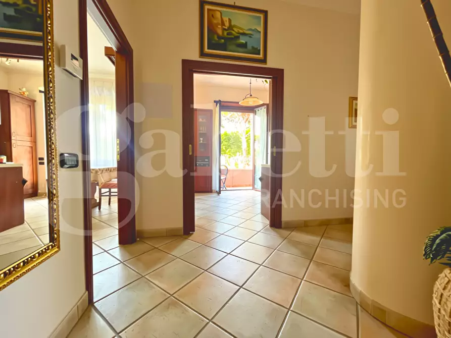 Immagine 14 di Appartamento in vendita  in Via E. Filiberto, 9 a Gaeta