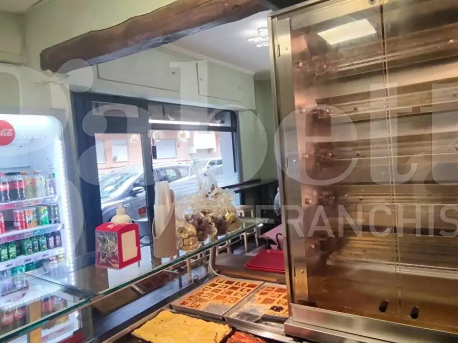 Immagine 21 di Bar / Ristorante in vendita  in Via Antonio Silvani, 37/39 a Roma