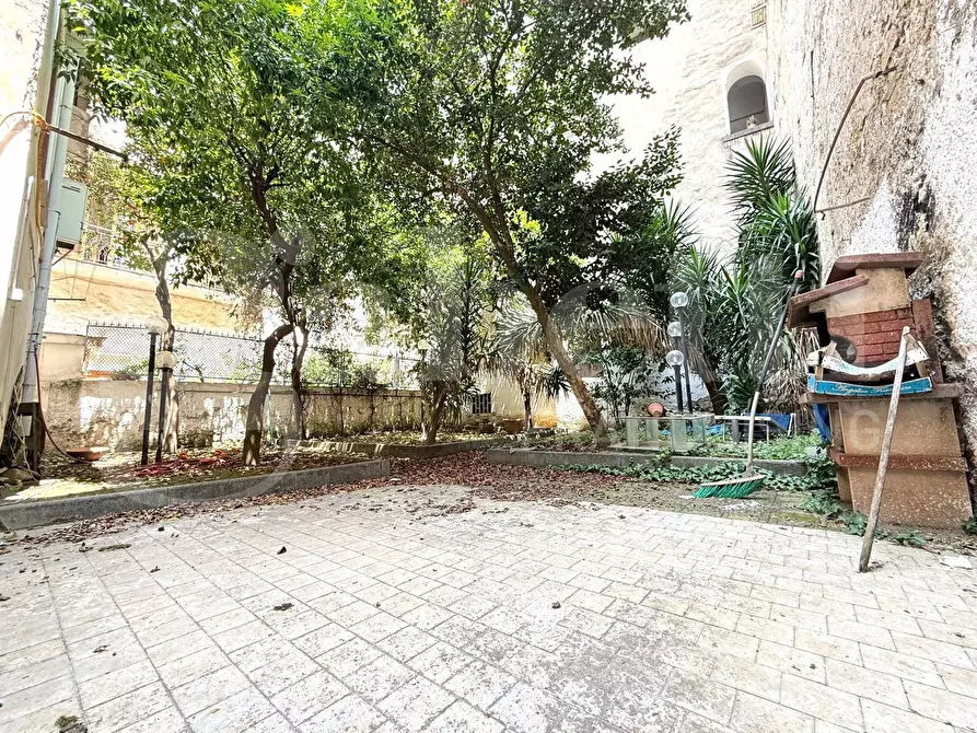 Immagine 2 di Appartamento in vendita  in Via Ventaglieri a Napoli