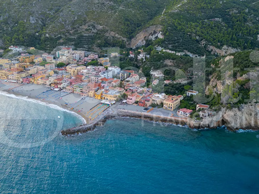 Immagine 17 di Appartamento in vendita  in Via Bonfanti a Boissano