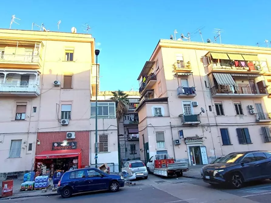 Appartamento in vendita in Via emanuele gianturco a Napoli
