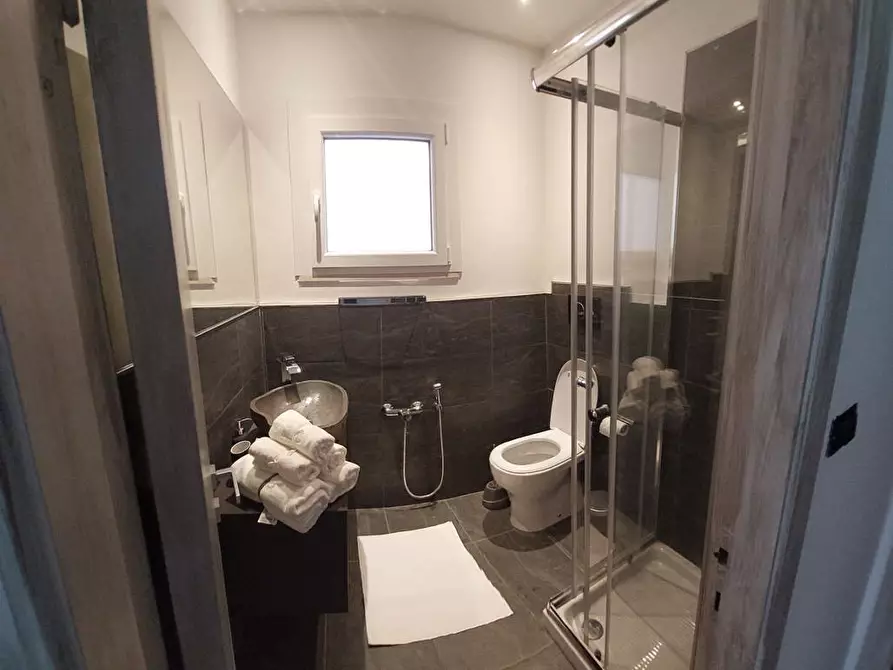 Immagine 9 di Appartamento in vendita  in Via Lazio, 5 a Riccione