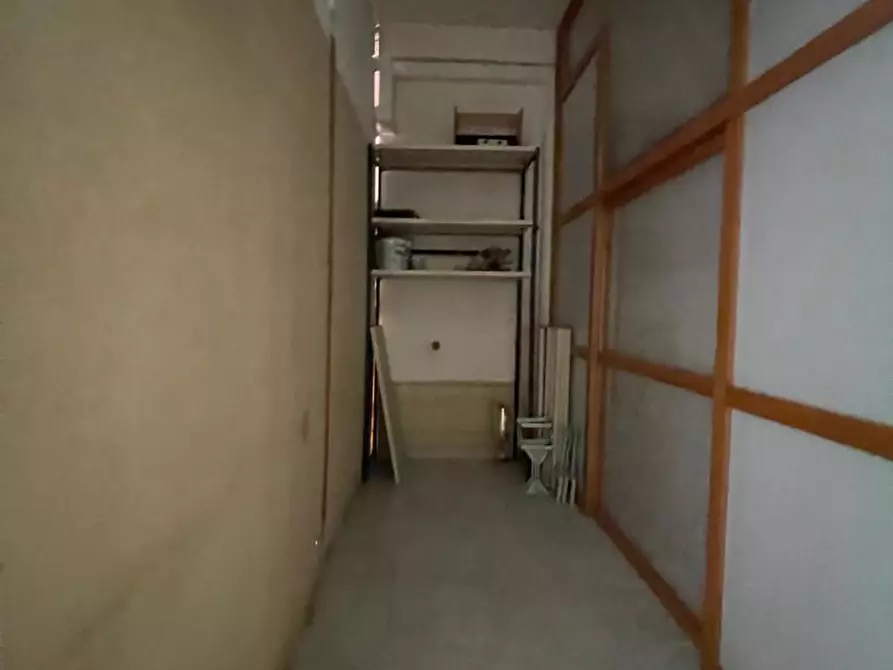 Immagine 4 di Magazzino in vendita  in Via Costituente, 1 a Carbonia