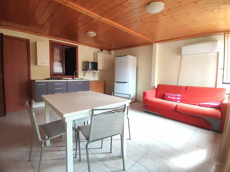 Immagine 3 di Casa indipendente in vendita  in Via ROSSINI a San Severo