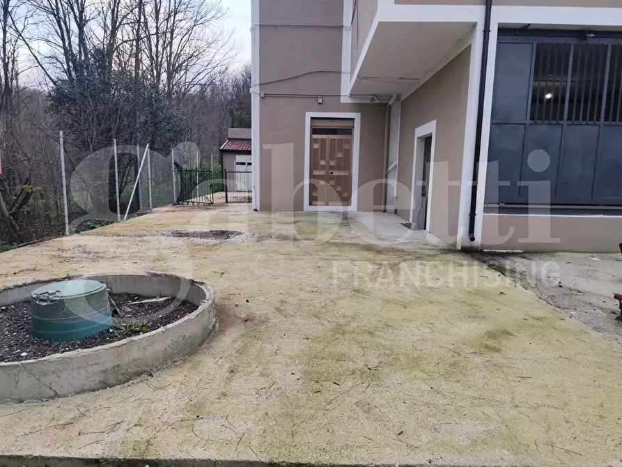 Immagine 1 di Magazzino in affitto  in Strada Statale Appia, snc a Benevento