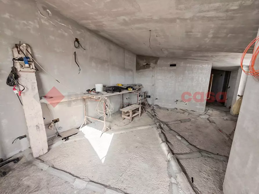 Immagine 19 di Casa indipendente in vendita  in Via bovio, snc a Mondragone