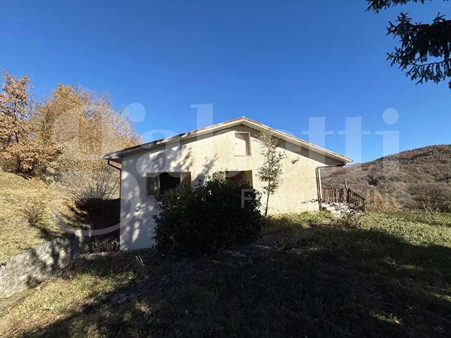 Immagine 3 di Villa in vendita  in Via capitani, 9 a Cittareale