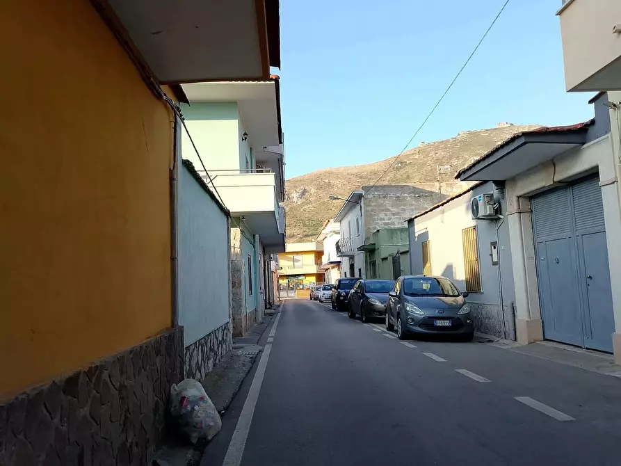 Immagine 41 di Casa indipendente in vendita  in Via Trento a Mondragone