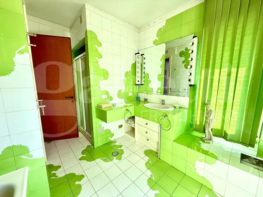 Immagine 11 di Villa in affitto  in Via Marina di Serapo, s.n.c a Gaeta