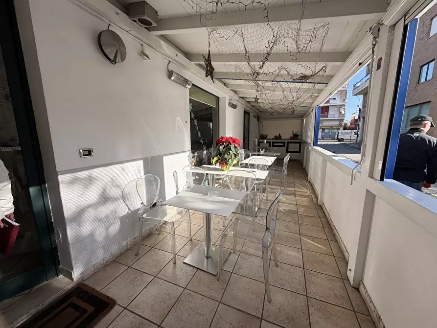 Immagine 2 di Bar / Ristorante in vendita  in Via Montezebio, 4 a Giulianova
