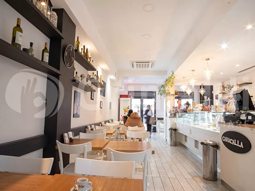 Immagine 4 di Bar / Ristorante in vendita  in Via Aurelia, 411/413 a Roma