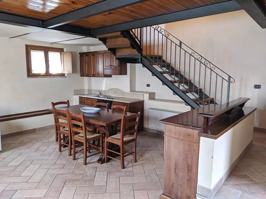 Immagine 1 di Villa in affitto  in Viale Trasimeno, 100 a Magione