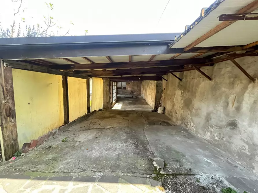 Immagine 27 di Palazzo in vendita  in Via Alessandria, snc a Legnano