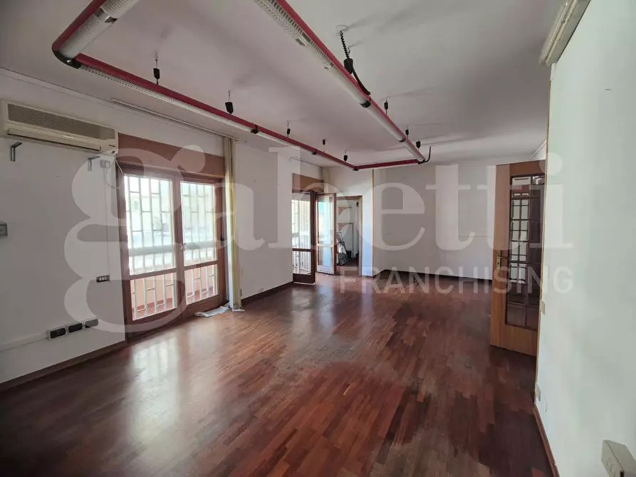 Immagine 10 di Appartamento in vendita  in Corso Umberto I, 221 a Torre Annunziata