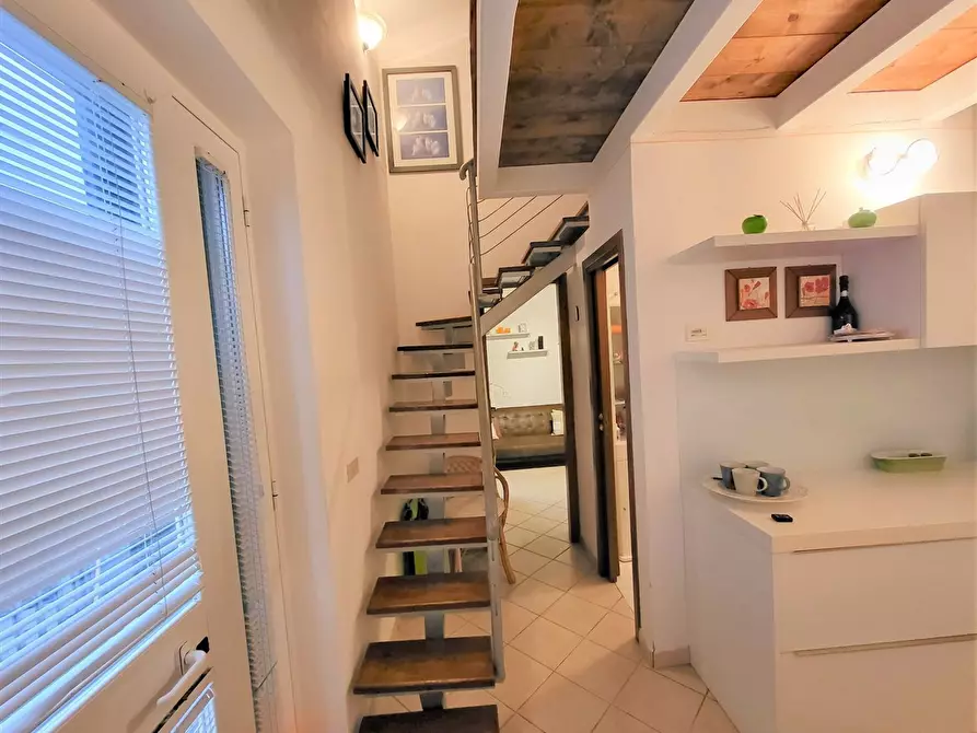 Immagine 3 di Multiproprietà in vendita  in Via P.ZZA BETTI, 1 a Massa